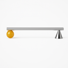 Load image into Gallery viewer, Kwam Crystal Knob &amp; Pull Bar
