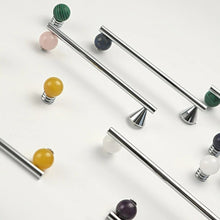 Carregar imagem no visualizador da galeria, Kwam Crystal Knob &amp; Pull Bar
