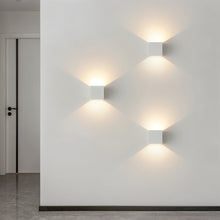 Load image into Gallery viewer, Lior Wall Lamp
