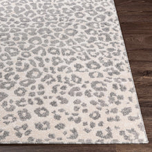 Cargar imagen en el visor de la galería, Beige Liversedge Leopard Print Area Rug
