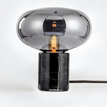 Cargar imagen en el visor de la galería, Lueur Table Lamp
