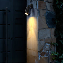 Load image into Gallery viewer, Luxa Outdoor Spotlight
