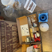 Load image into Gallery viewer, NORTHERN BREWER Deluxe Homebrew Starter Kit
