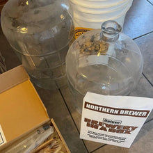 Load image into Gallery viewer, NORTHERN BREWER Deluxe Homebrew Starter Kit
