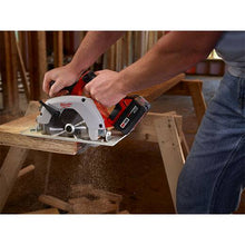 Carregar imagem no visualizador da galeria, Milwaukee 2630-20 M18™ 6 ½" Circular Saw (Tool Only)

