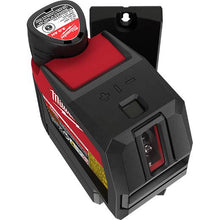Carregar imagem no visualizador da galeria, Milwaukee 3622-21 M12 Green Cross Line &amp; Plumb Points Laser Kit
