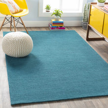 Carregar imagem no visualizador da galeria, Brockton Solid Teal Wool  Rug
