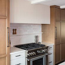 Carregar imagem no visualizador da galeria, Paintable Fluted Wall Panels
