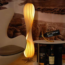 Carregar imagem no visualizador da galeria, Modern Twist Floor Lamp
