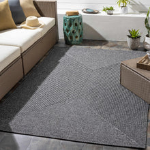 Carregar imagem no visualizador da galeria, Black Braided Faux Jute Rug
