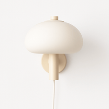 Load image into Gallery viewer, Nameko Wall Lamp

