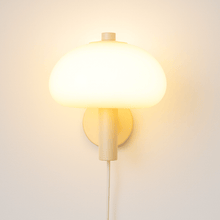 Load image into Gallery viewer, Nameko Wall Lamp
