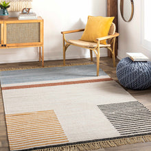 Carregar imagem no visualizador da galeria, Annangrove Area Rug
