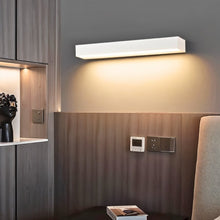 Cargar imagen en el visor de la galería, Obex Wall Lamp
