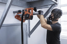 Carregar imagem no visualizador da galeria, Husqvarna 970493706 DM 540i Battery Powered Core Drill Kit
