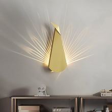 Load image into Gallery viewer, Pagoni Wall Lamp
