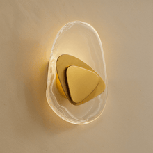 Load image into Gallery viewer, Petra Wall Lamp
