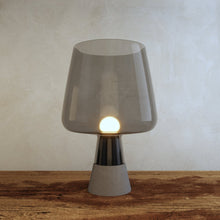 Load image into Gallery viewer, Petrus Table Lamp
