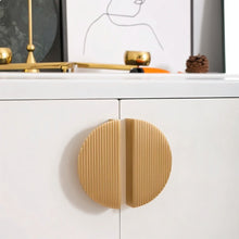 Load image into Gallery viewer, Pilos Drawer Pull
