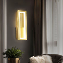 Cargar imagen en el visor de la galería, Plaisio Wall Lamp
