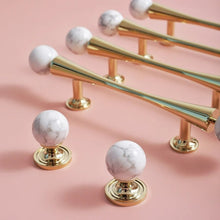 Load image into Gallery viewer, Poma Crystal Knob &amp; Pull Bar
