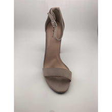 Carregar imagem no visualizador da galeria, Qupid Women&#39;s Single Sole Sandal with Chunky Heel Heeled
