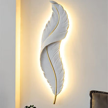 Cargar imagen en el visor de la galería, Quill Wall Lamp
