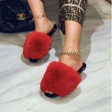 Carregar imagem no visualizador da galeria, ANNA RENEE FUR JELLY SLIDES -RED or Pink
