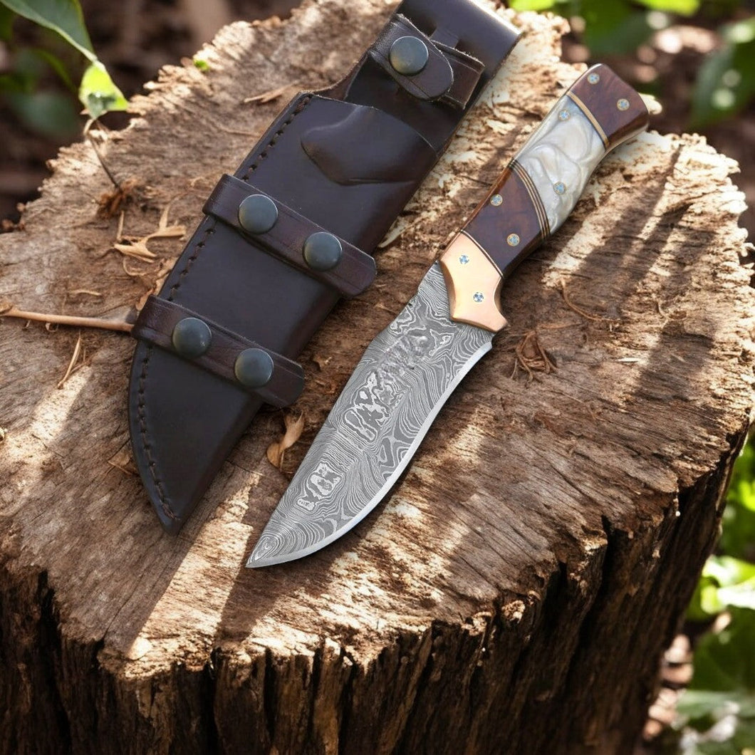 Custom Handmade Damascus Hunting Knife – 8.5