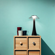 Cargar imagen en el visor de la galería, Ripple Table Lamp
