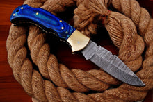Carregar imagem no visualizador da galeria, Custom Handmade Damascus Pocket Knife – Blue Exotic Wood
