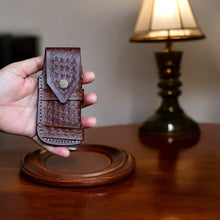 Carregar imagem no visualizador da galeria, Exotic Wood Damascus Pocket Knife – Handmade &amp; Sharp
