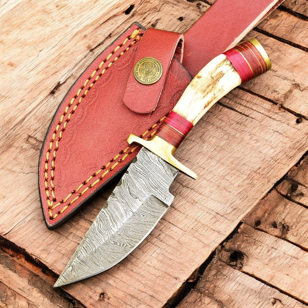 Custom Handmade Damascus Hunting Knife – Antler Horn Handle