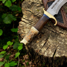 Carregar imagem no visualizador da galeria, Custom Handmade Bowie Knife - 14&quot; Damascus Steel Blade, Rosewood &amp; Bone Handle
