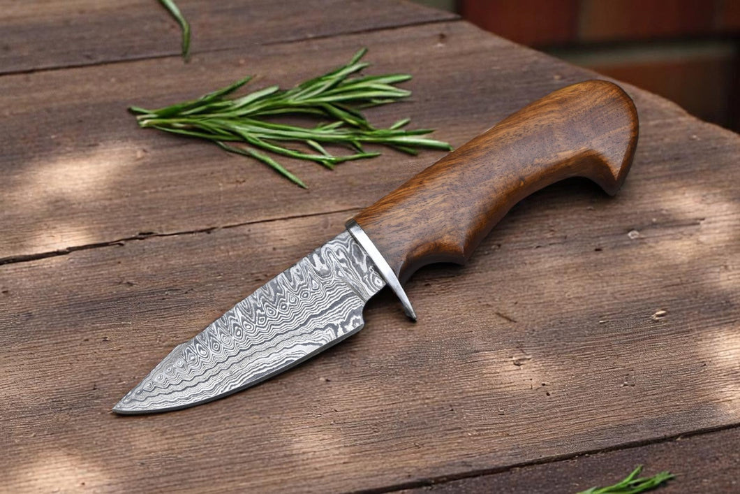 Custom Handmade Damascus Hunting Knife | Rosewood Handle