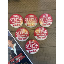 Load image into Gallery viewer, Bob Stupak For Mayor You Bet Pinback Badge You Bet 1987 Las Vegas Nevada NEW

