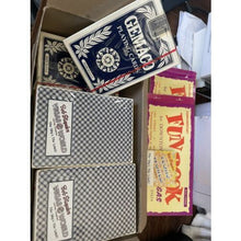 Load image into Gallery viewer, GEMACO Bob Stupak’s VEGAS WORLD CASINO HOTEL Playing Cards
