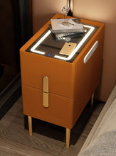 Carregar imagem no visualizador da galeria, Saville Side Table
