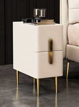 Carregar imagem no visualizador da galeria, Saville Side Table
