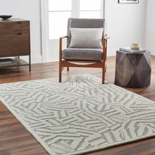 Carregar imagem no visualizador da galeria, Avian Cream Wool Area Rug

