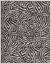 Carregar imagem no visualizador da galeria, Avian Black Wool Area Rug

