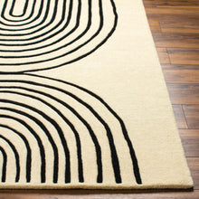 Carregar imagem no visualizador da galeria, Fuat Cream Area Rug
