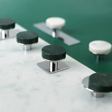 Carregar imagem no visualizador da galeria, Skami Marble Knob
