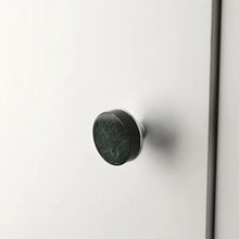 Carregar imagem no visualizador da galeria, Skami Marble Knob
