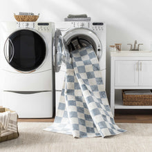 Carregar imagem no visualizador da galeria, Brone Blue Checkered Washable Rug
