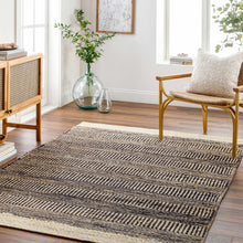 Carregar imagem no visualizador da galeria, Black Elle Area Rug - Clearance
