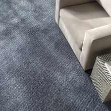 Carregar imagem no visualizador da galeria, Alyra Blue Solid Area Rug
