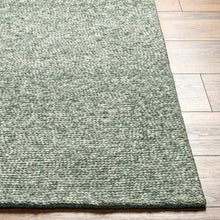 Carregar imagem no visualizador da galeria, Alyra Green Solid Area Rug
