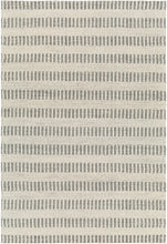 Cargar imagen en el visor de la galería, Circe Wool Area Rug
