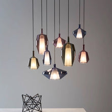 Carregar imagem no visualizador da galeria, SolaceIris Indoor Pendant Light
